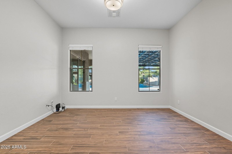 41-web-or-mls-Stonecrest-41