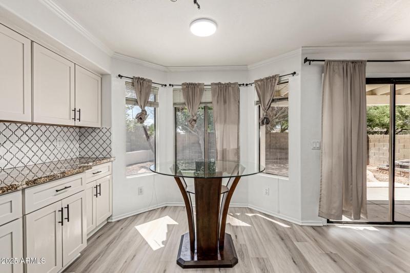 Sunny Breakfast Nook