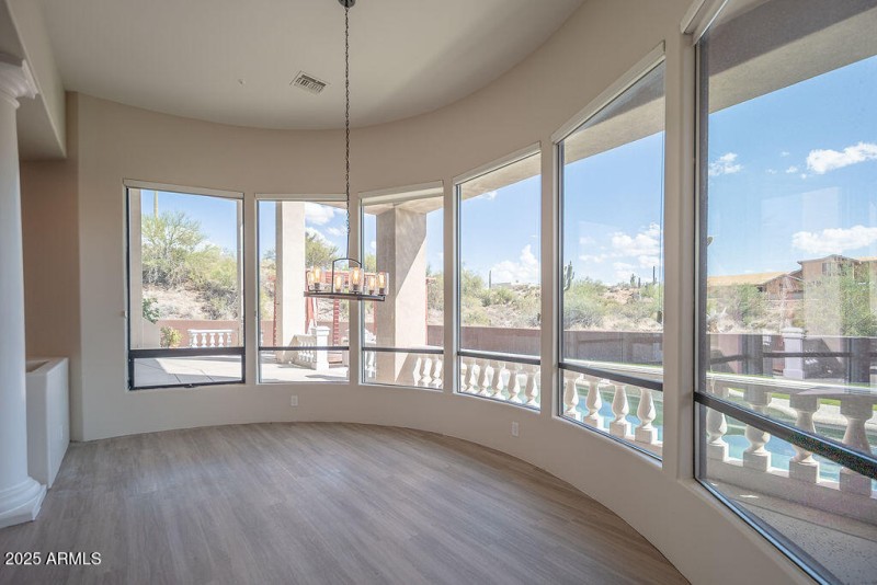 20250911_8170-E-Golden-Spur_07