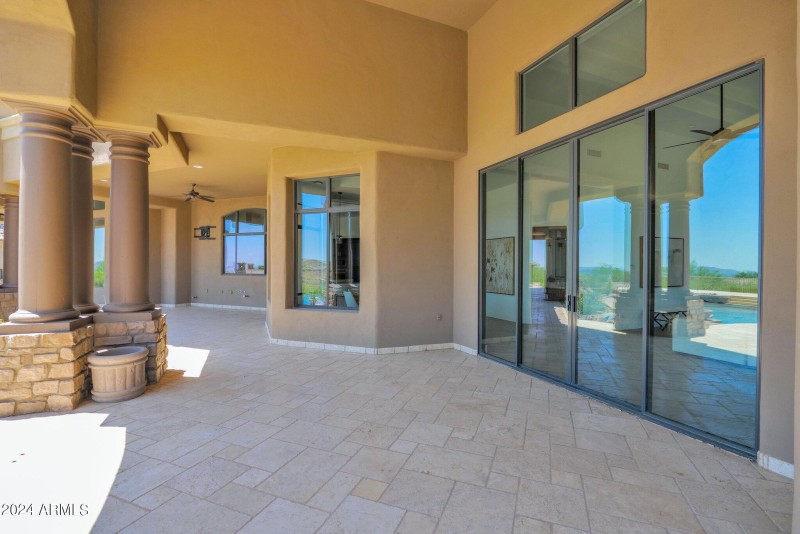 Large covered rear patio