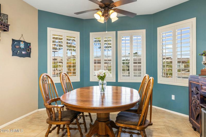 Kitchen dining