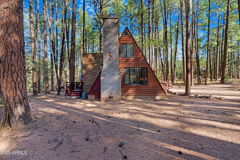 Exterior 4