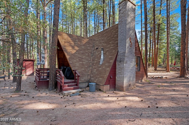 Exterior 3
