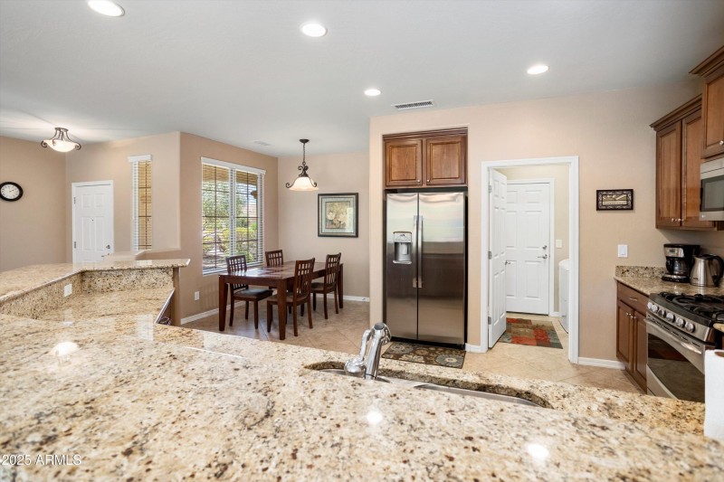 15-26833 W Irma Ln
