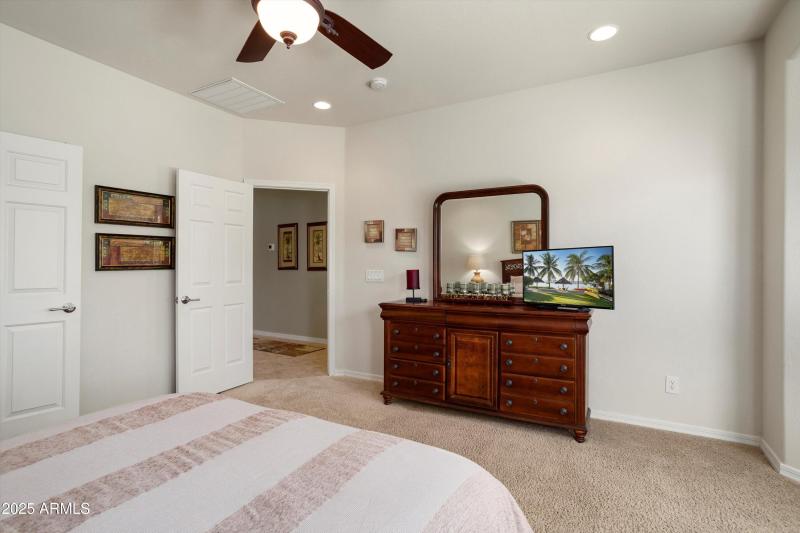 19-26833 W Irma Ln