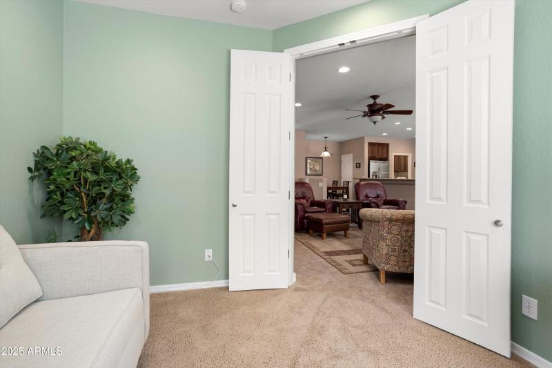28-26833 W Irma Ln
