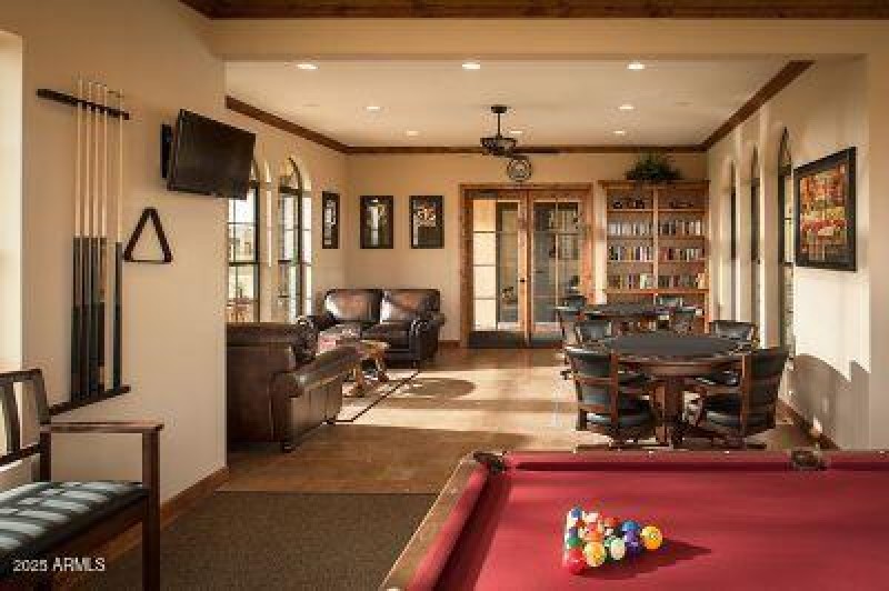 13-021-03 Game Room__400x266