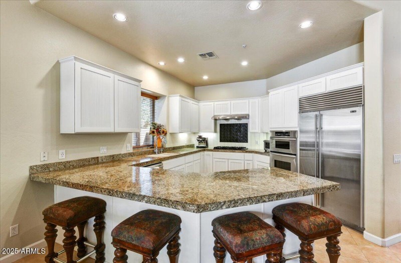 20-Kitchen