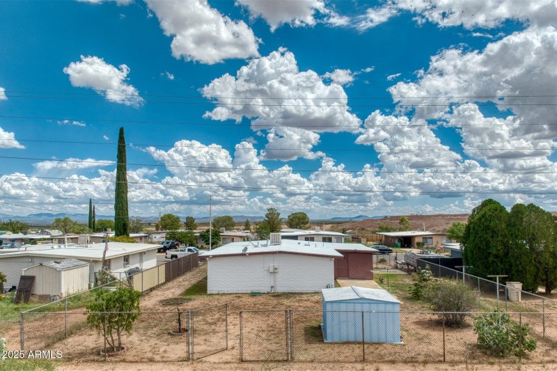 062011-709 North Skyline Drive
