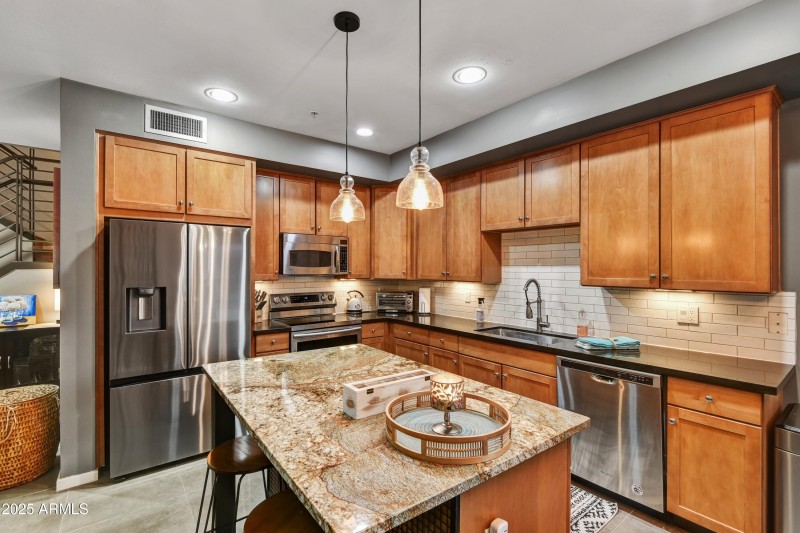 006_Kitchen
