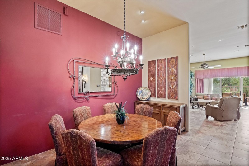 12-Dining to Kitchen