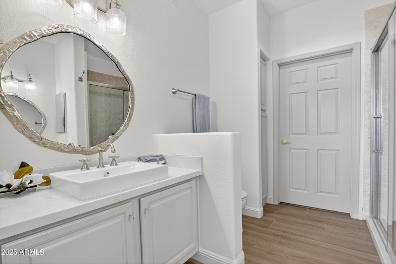 Stylish Spa-like Bath