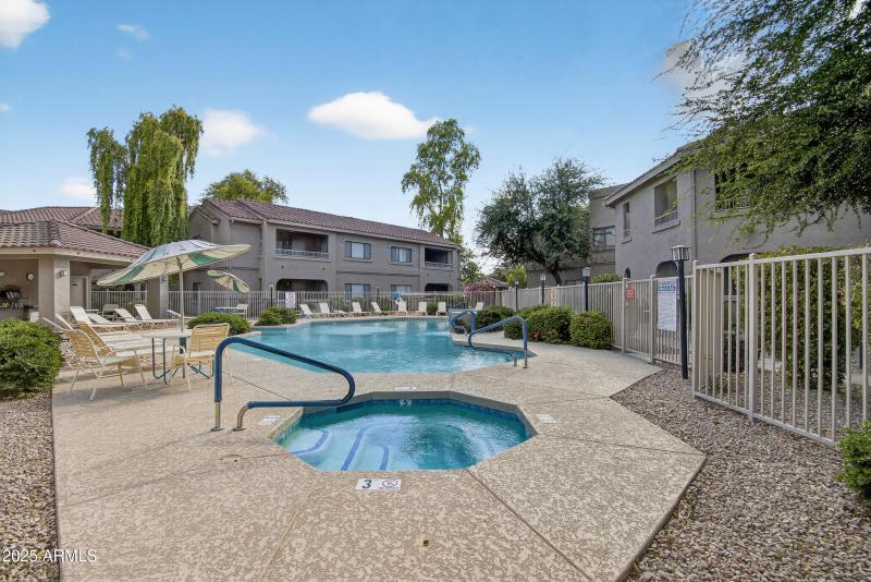 Community Pool & Spa