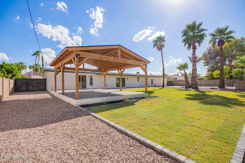68c3b6_30 - Sahuaro