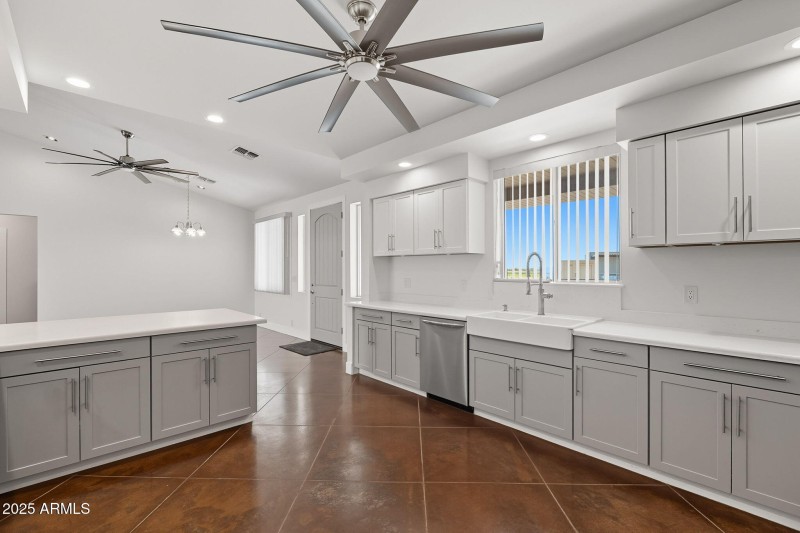 15-web-or-mls-Davis-15