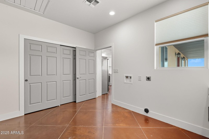 37-web-or-mls-Davis-37