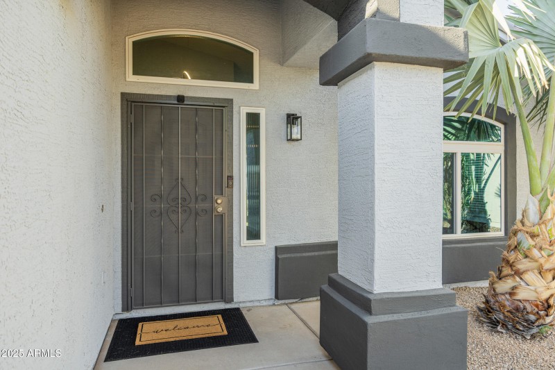 704 E Megan St-4