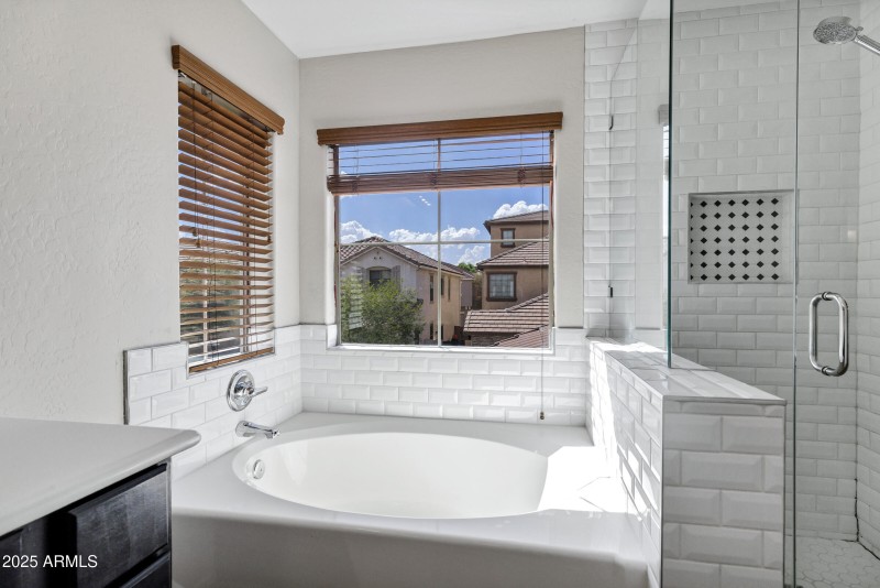 1702 E Joseph Way-26