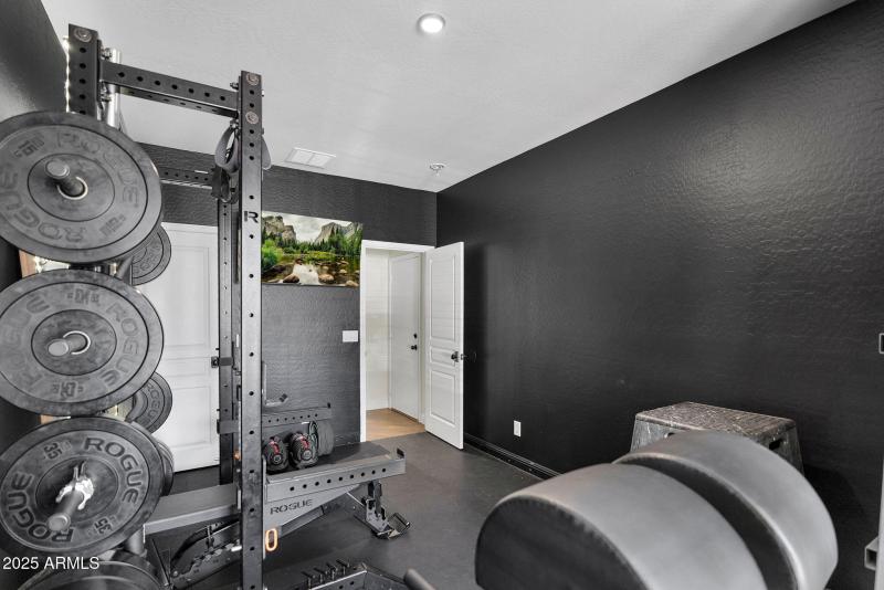 20-web-or-mls-21718 E Cherry Wood Dr-37