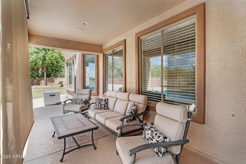 48-web-or-mls-21718 E Cherry Wood Dr-39