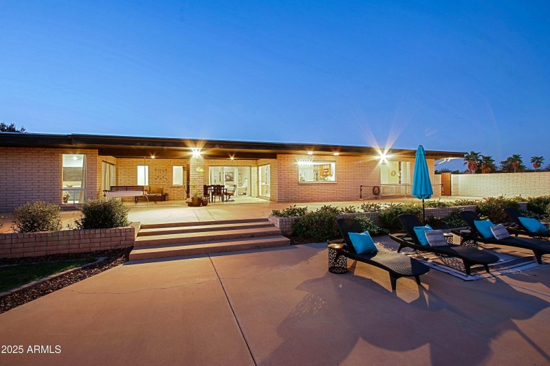 Entertaining space