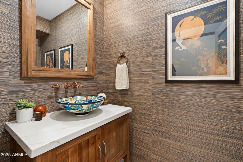 Powder bath