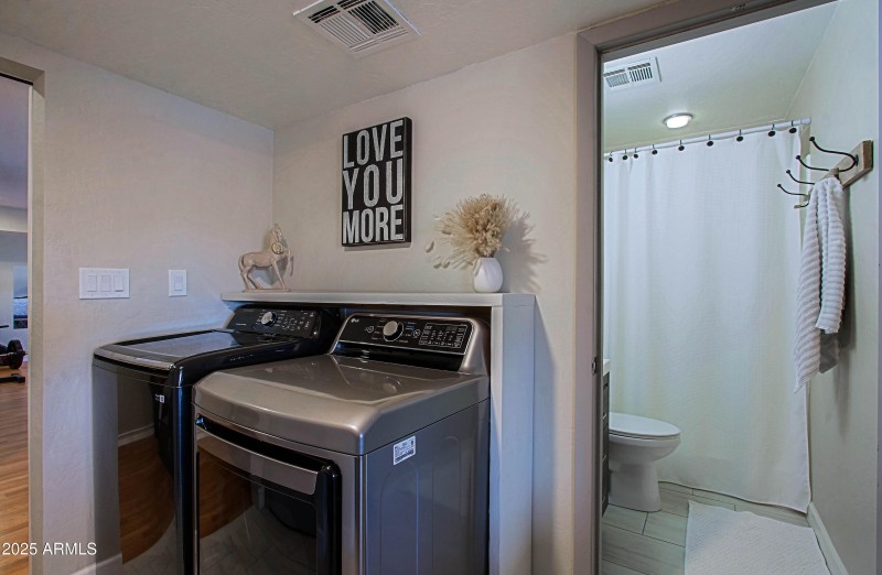 Washer dryer