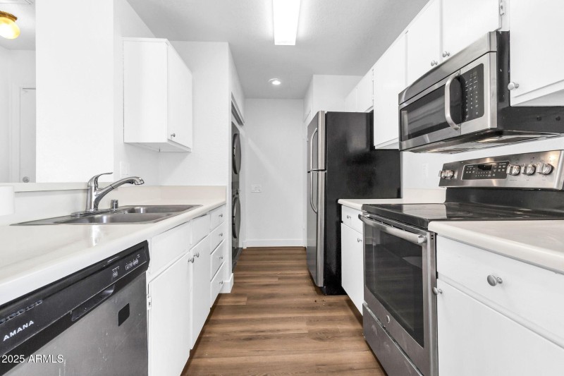 Kitchen with all appliances included