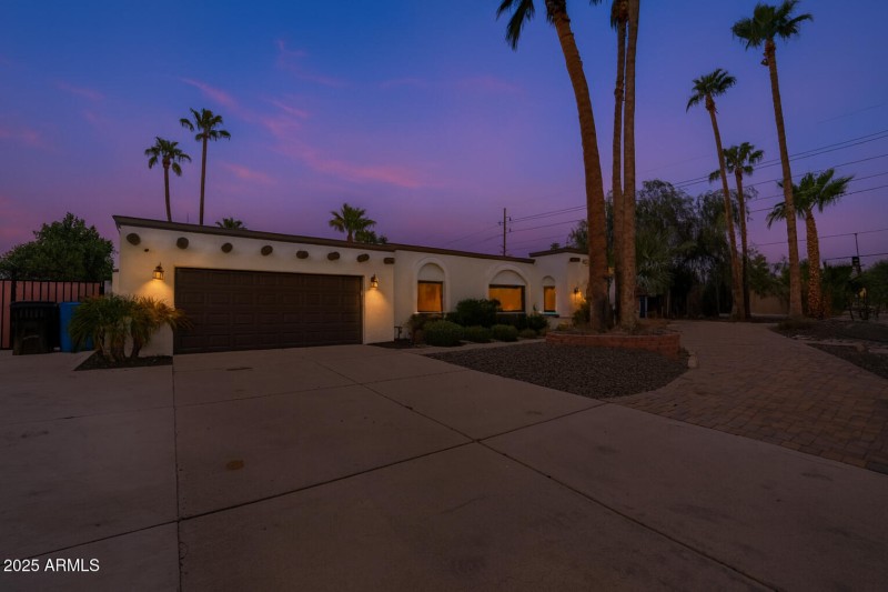 5601 E Sweetwater Ave-01