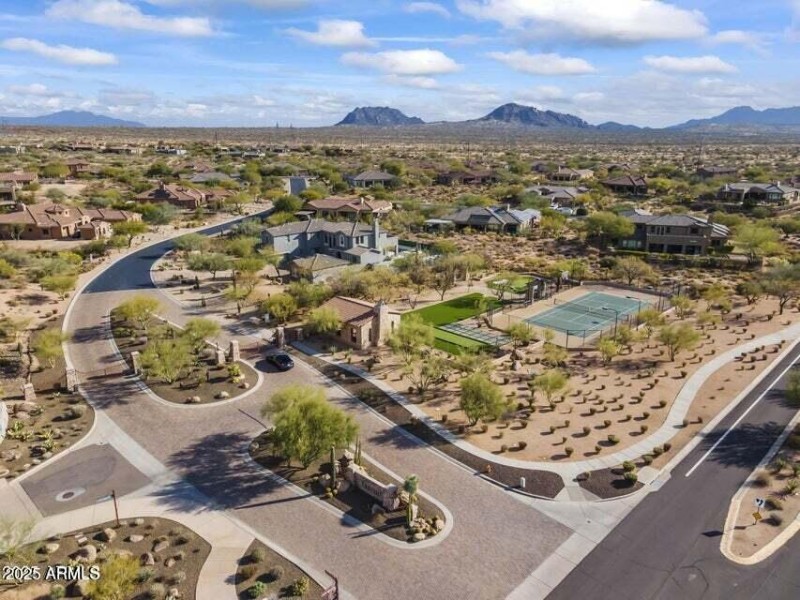Treviso Community Amenities Gated Entran