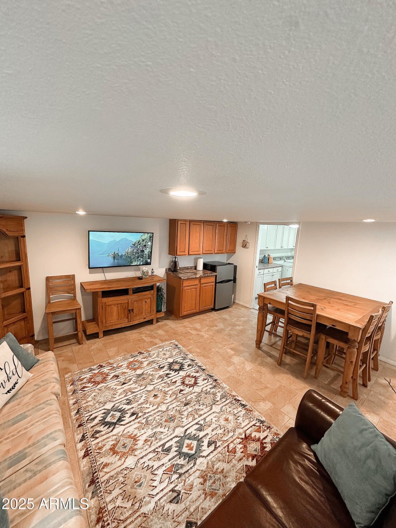 8FBDE8A9-76E7-4EA9-8AA9-A230FE5BA2E5