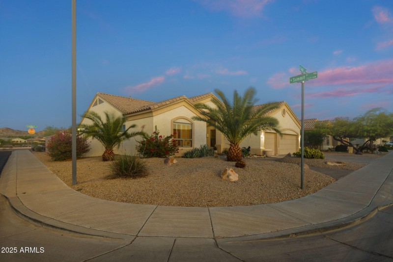 47-web-or-mls-17607-w-eagle-dr