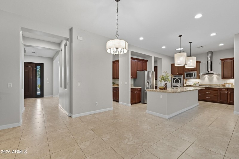 17-web-or-mls-Stonecrest-17