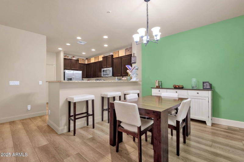 Dining/Kitchen