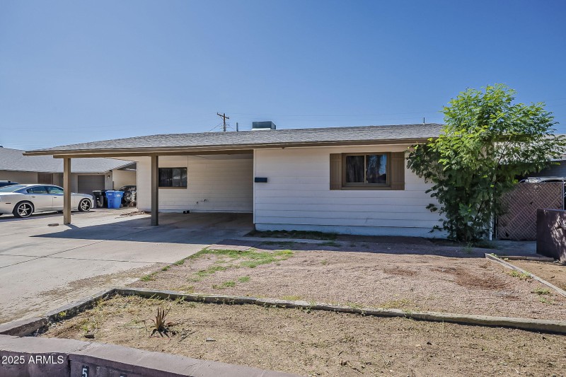 large-019935a7-3e6b-7132-bc1e-2525bd2626