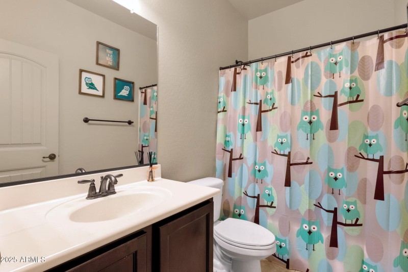 2nd Bathroom