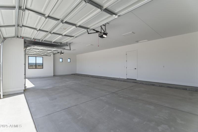 3933 E Freeman Ln-49