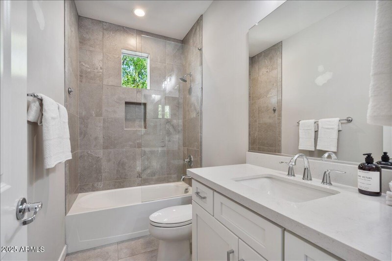 En-Suite Casita