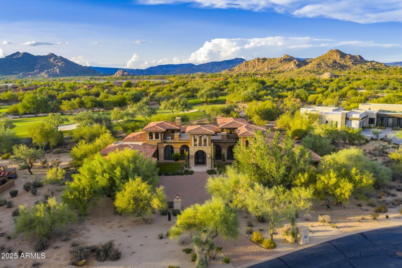 Exquisite Whisper Rock Estate
