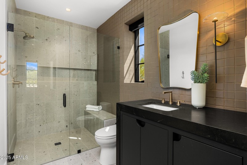 Guest Bath 1