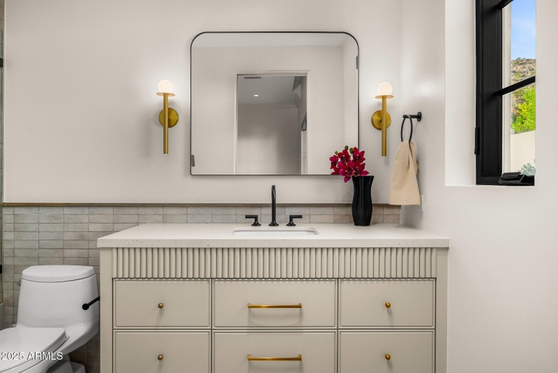 Guest Bath 2