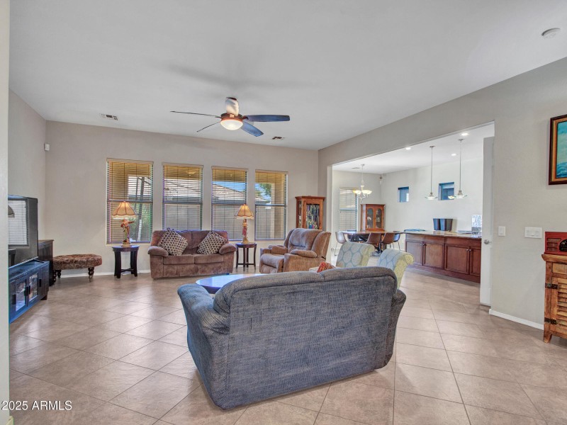 04-Living-room-(1)
