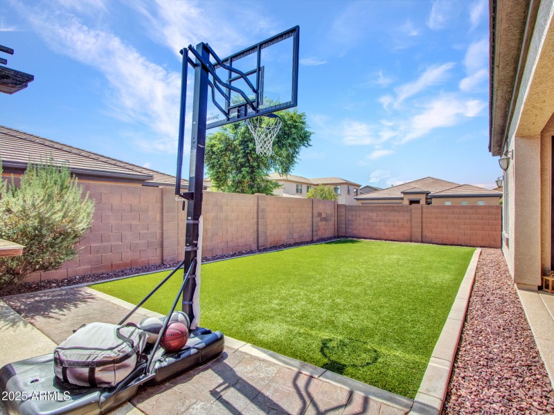 14-Backyard-(5)