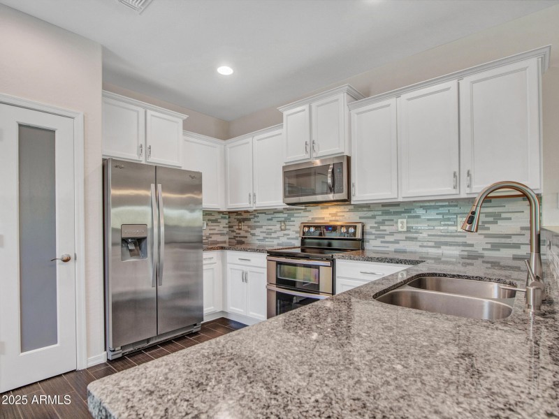 04-Kitchen-(2)