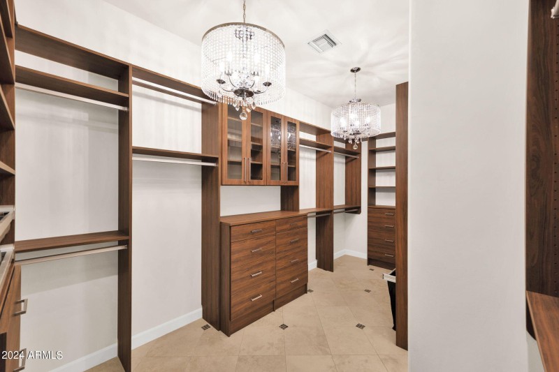 63-web-or-mls-P1097834