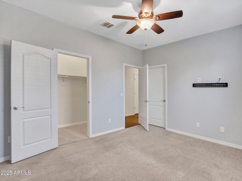 10-Bedroom-(2)