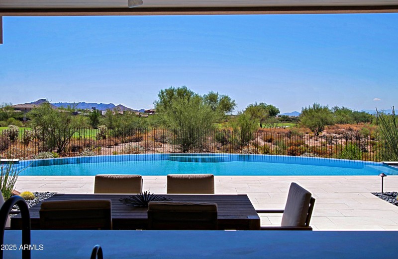 Kitchen and Views 4