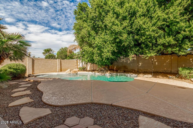 20241102170941725742000000-o