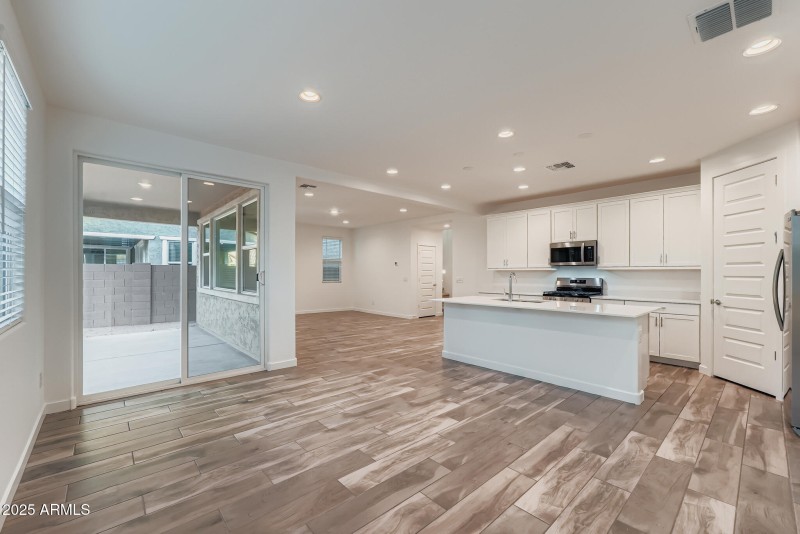 Breakfast Room