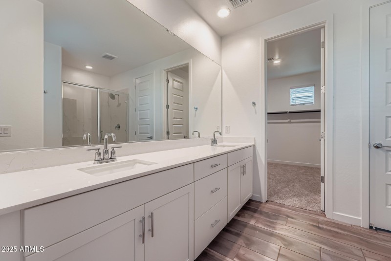 Owners Bath
